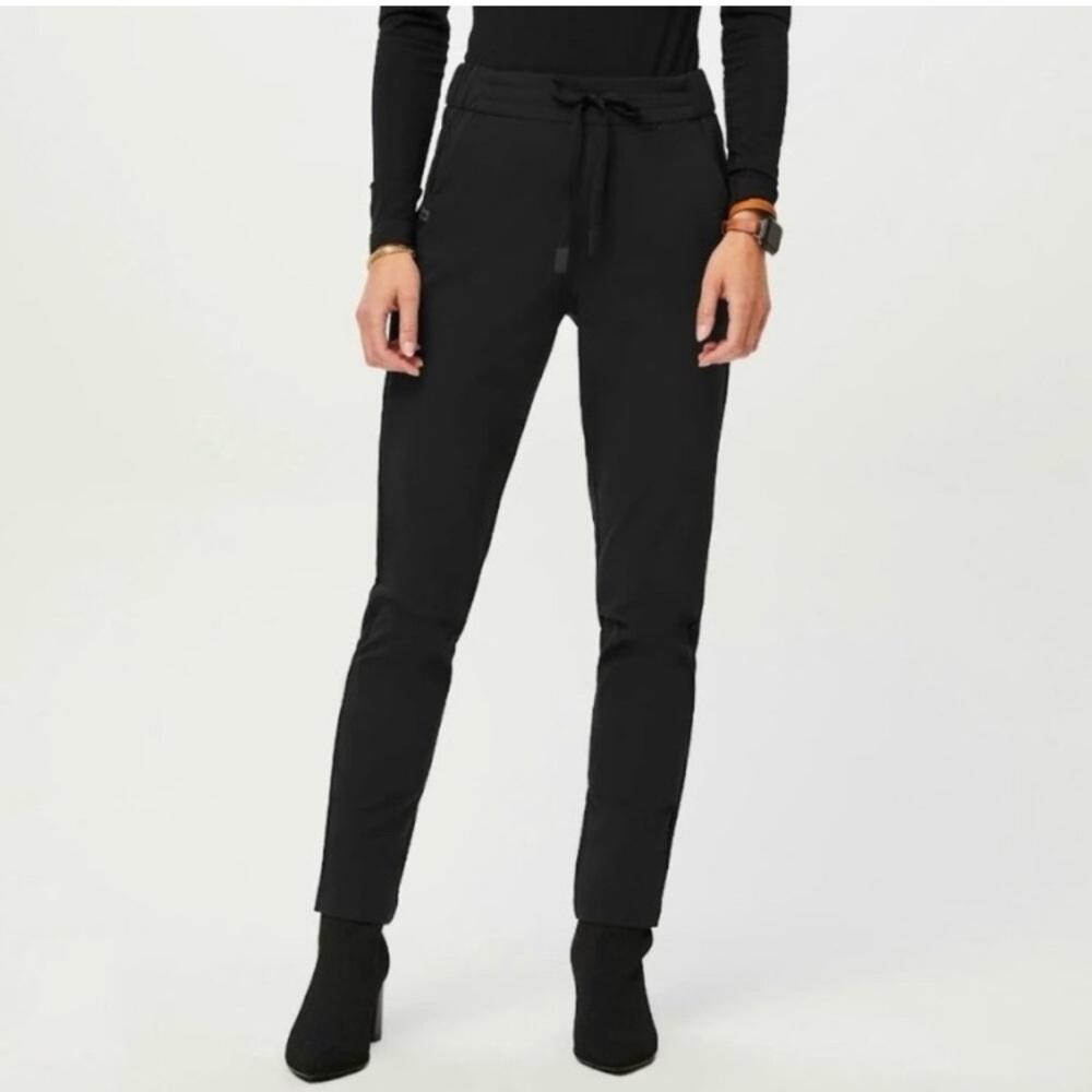 Figs Women's Black Jogger Pants